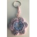 GEHAAKTE BLOEM hanger in LICHTBLAUW en ROZE met bloemkralen